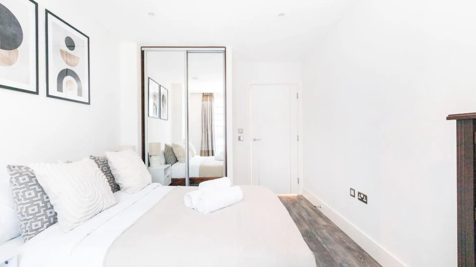 Tower Bridge & Liverpool Street - 2Br - Cityapartmentstay London United Kingdom