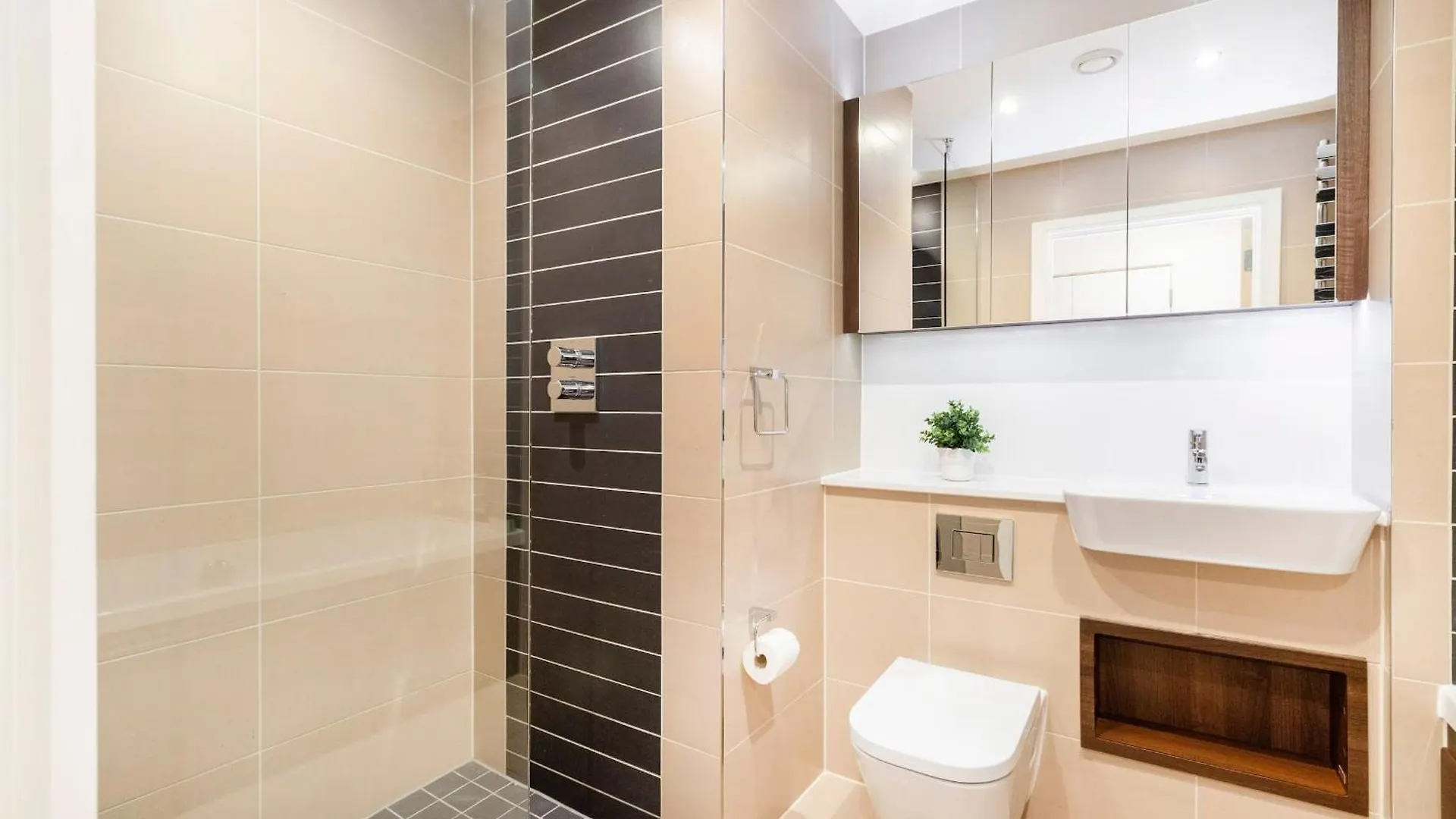Tower Bridge & Liverpool Street - 2Br - Cityapartmentstay London United Kingdom