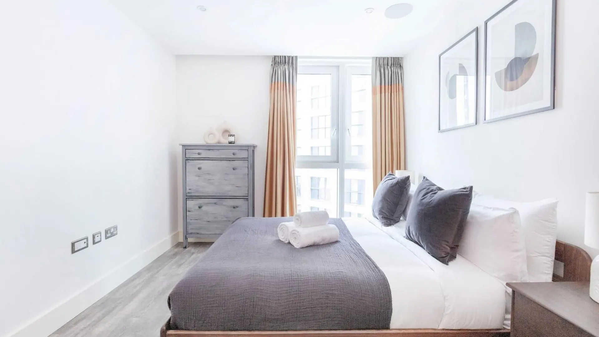 Tower Bridge & Liverpool Street - 2Br - Cityapartmentstay London