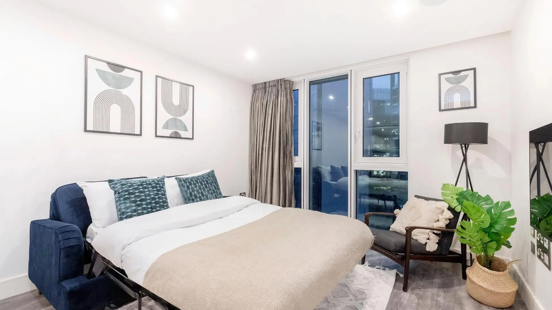 Tower Bridge & Liverpool Street - 2Br - Cityapartmentstay London 0*,